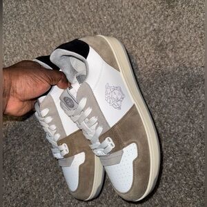 Versace White and Tan Low-Top Sneakers